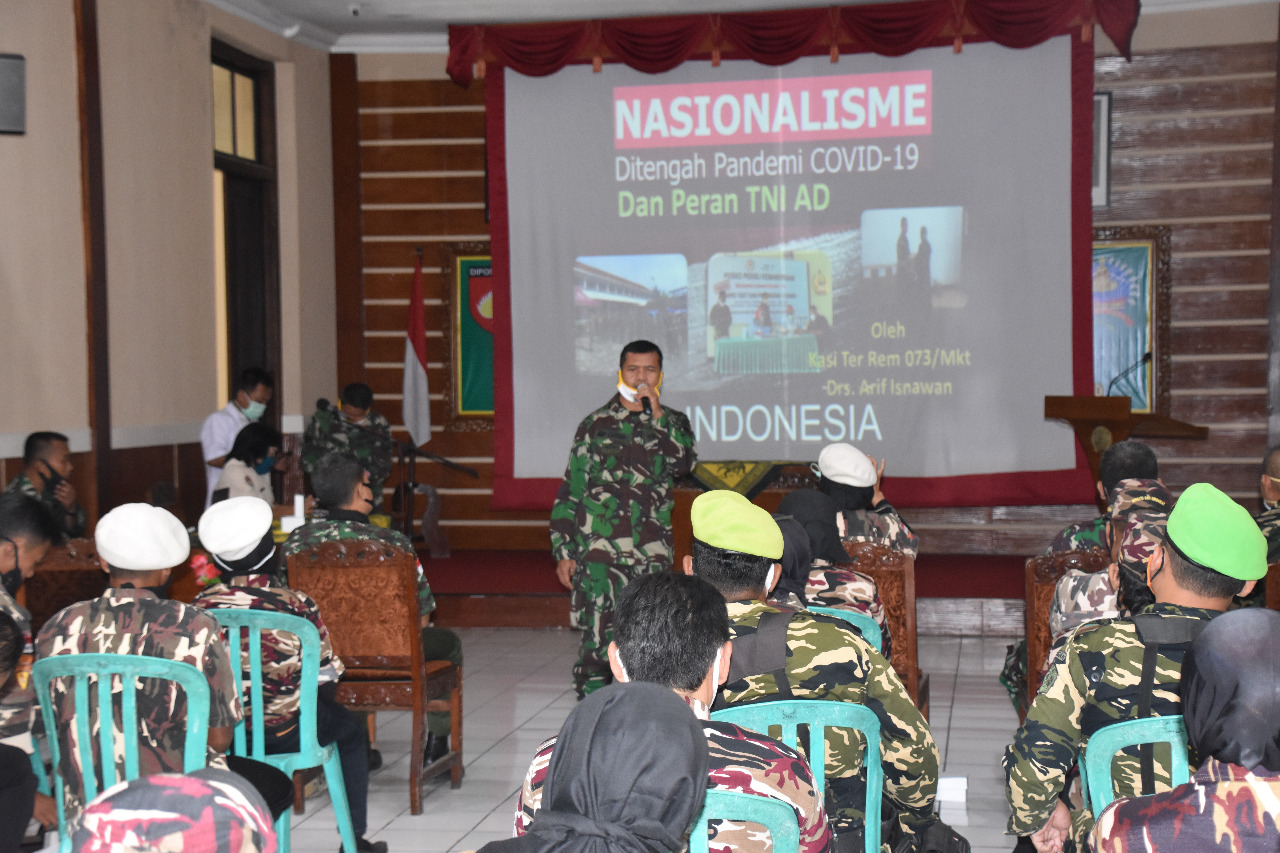 Korem 073/Makutarama Menyelenggarakan Pembinaan Keluarga Besar TNI